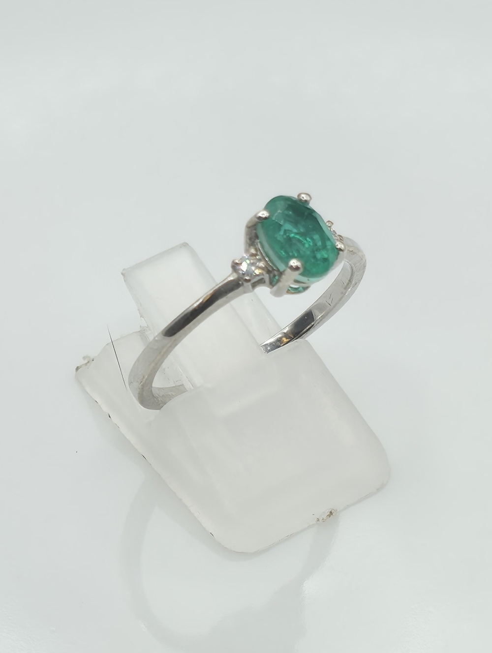 NWOT Gorgeous  Kagem Emerald And Diamond Ring - Picture 4 of 9